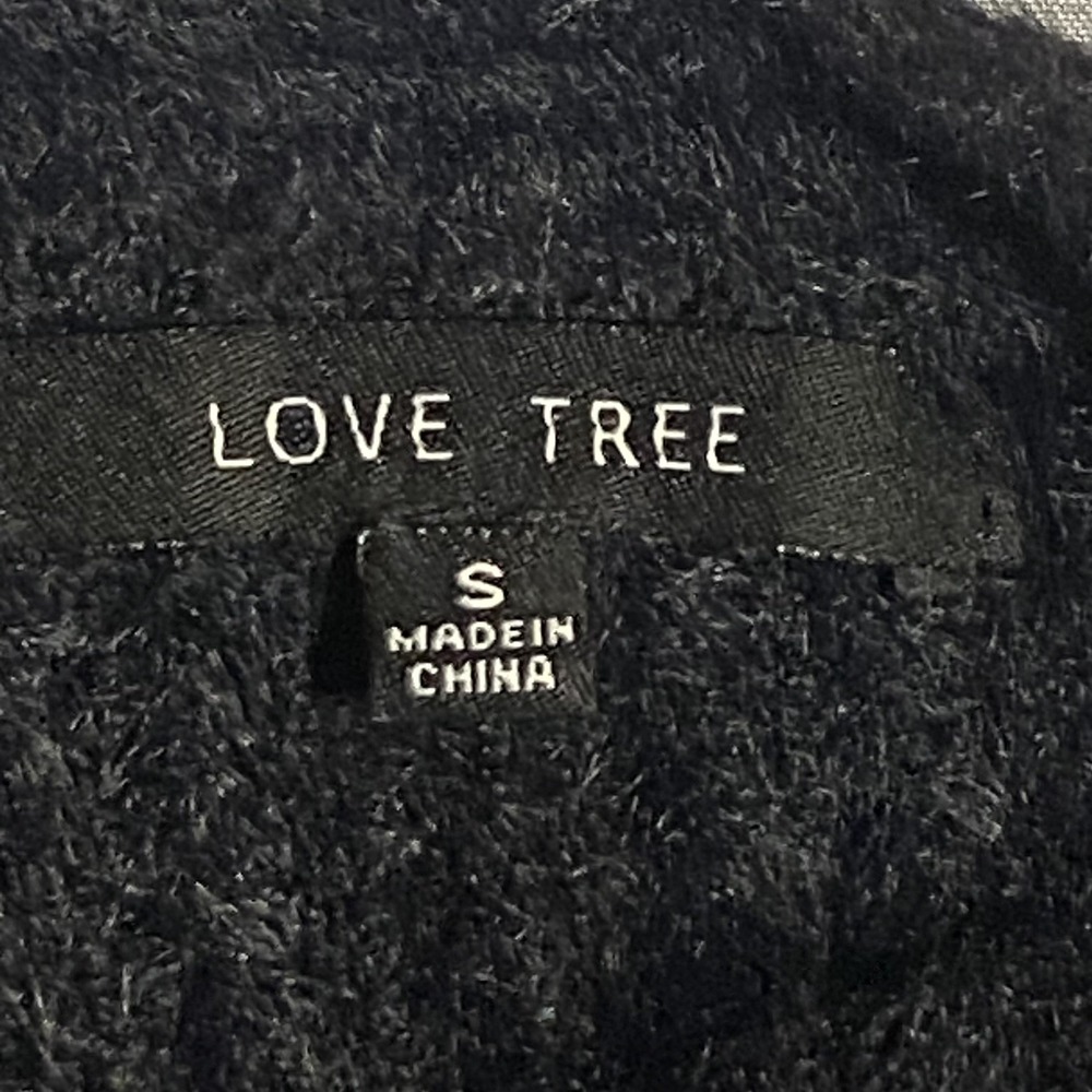 Women's Love Tree cropped Soft Black Cardigan Size Small - Picture 3 of 6